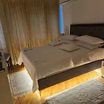 Vertu No1-apartment In Hearth Of Apartment
